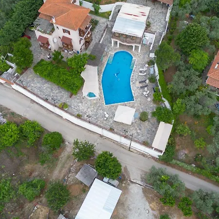 Seralis Pelion ゲストハウス 4*